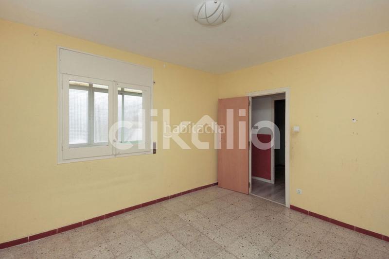 Foto 17ce2a76-3cd7-4e56-b8eb-0d136452fe79. Dachwohnung in Santa Rosa Santa Coloma de Gramenet