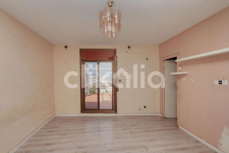 Foto 3d30c38b-5983-419c-8f2a-73918fd68ef9. Dachwohnung in Santa Rosa Santa Coloma de Gramenet