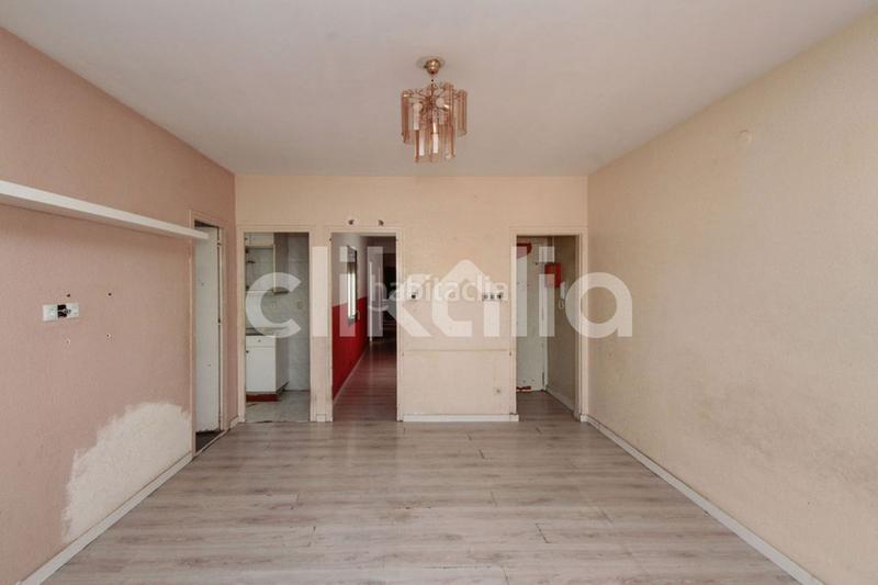 Foto 82300bae-78a8-4cf0-aff9-d2dd417445d2. Dachwohnung in Santa Rosa Santa Coloma de Gramenet