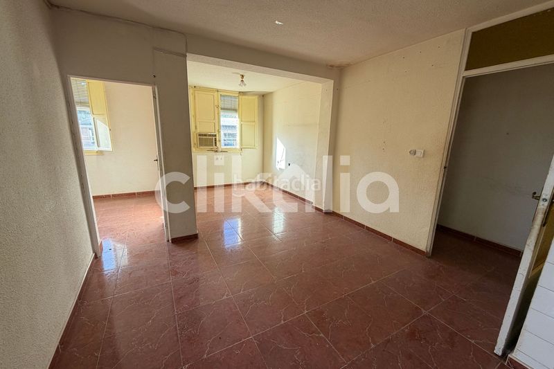 Foto c19e3b0e-a55b-408e-874a-2d953791a940. Piso en Abarán