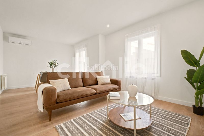 Foto 1efdd00c-3fa3-4291-9d93-2babe58c7f68. Piso en Palos de Moguer Madrid