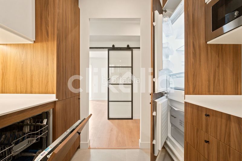 Foto 42f3a901-ddae-4133-922b-7bb565147224. Piso en Palos de Moguer Madrid
