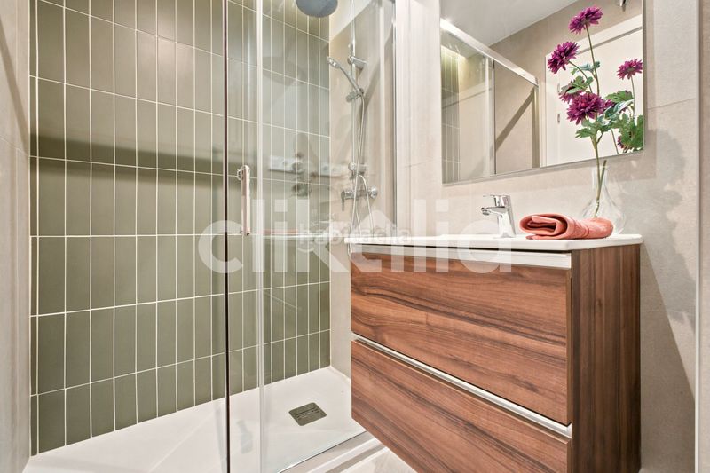 Foto 4df8fb5d-5a9f-4203-865a-6b84499afce5. Piso en Palos de Moguer Madrid