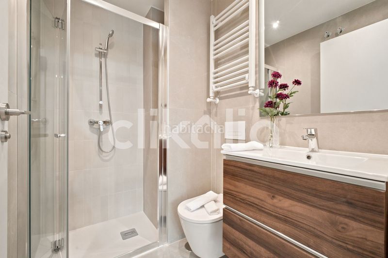 Foto 90e56c6f-204a-4062-8424-8dca794eb08a. Piso en Palos de Moguer Madrid