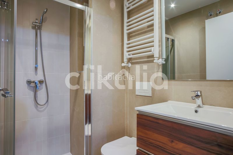 Foto c10a9959-086a-4324-9c33-f9266fd0c51c. Piso en Palos de Moguer Madrid