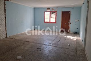 Flat in Llefià
