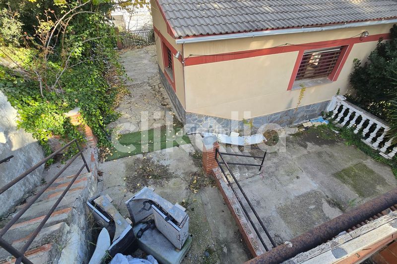 Foto bcd498fd-d78d-4c76-85ce-721a6dc00add. Casa a Piera