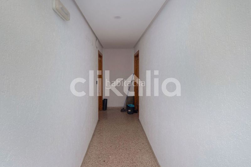 Foto cc39468f-c18e-40ad-9408-76e5f05fa20f. Piso en Catral