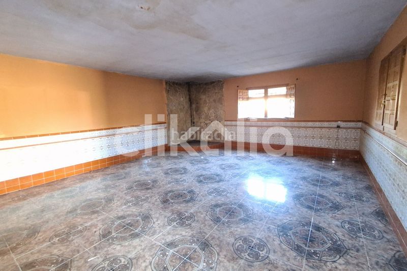 Foto c15cc0dd-97d5-4618-a7f8-c3711e8f5819. Masia amb aparcament a Alcora (l´)