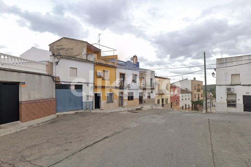 Foto 33e31a4c-6ee6-488c-aa90-d52975b27c8c. Casa a Andújar