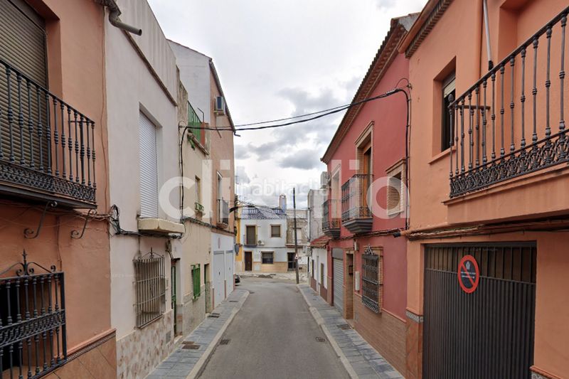 Foto c1d2f100-d419-4bdc-a040-958456a5e430. Casa a Andújar