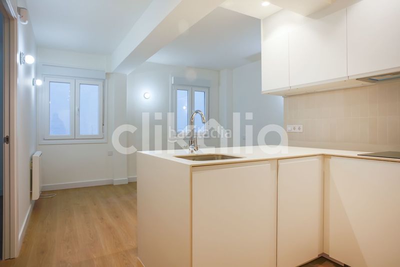 Foto b6dcef96-6105-4511-a5e5-a639b8067f99. Piso en Argüelles Madrid