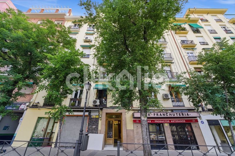 Foto 439b6a08-b061-4df7-b9ba-65e84ce8e1a5. Piso en Arapiles Madrid