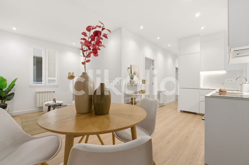 Foto cfbe13f9-0ba6-44f0-b00a-25329a48b7eb. Piso en Arapiles Madrid