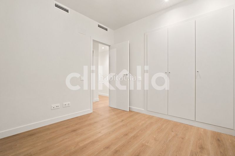 Foto 0f0c3eaf-5467-4424-931c-8bc662abdb3c. Pis amb aparcament a Castellana Madrid