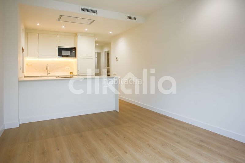 Foto ae7ade6e-fb4f-499b-8ce7-b873ec89762b. Pis amb aparcament a Castellana Madrid