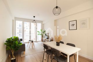 Etagenwohnung in Parque Ayala - Jardín de la Abadía - Huelín