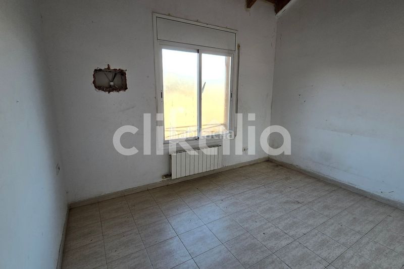 Foto bc000f01-6045-4002-86ed-b8a86867d7be. Casa amb calefacció a Vallirana