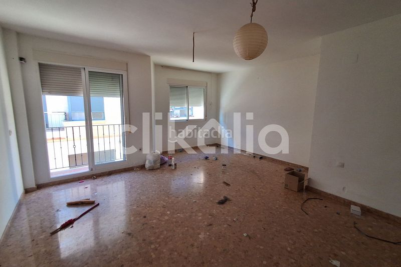 Foto f7762911-4ba0-4720-86b9-1455412ec373. Casa amb aparcament a Carlet