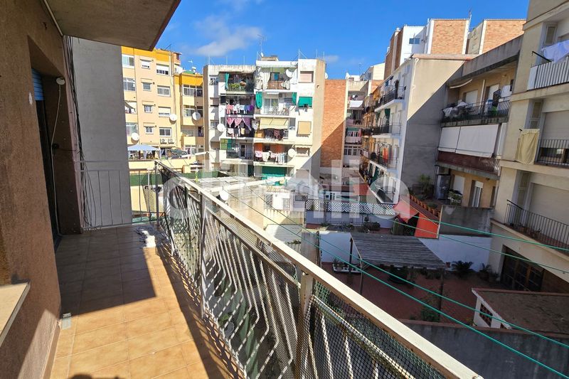 Foto f5e41f26-e571-4c1a-9da3-9b34905b36dd. Piso en Rocafonda Mataró