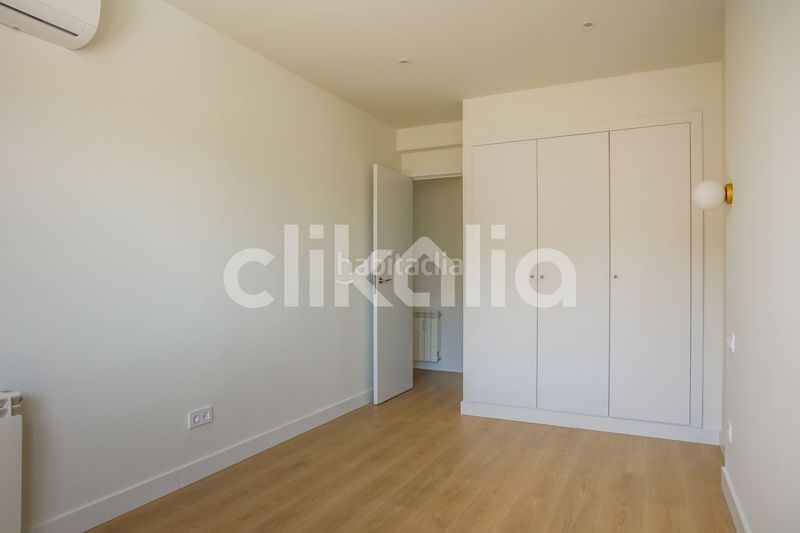 Foto 29ff2998-a117-43da-9407-cf5fc695e471. Piso en Valdeacederas Madrid