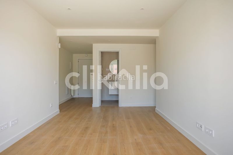 Foto 4b93c2d3-6926-43c0-8b3b-48859ac5b287. Piso en Valdeacederas Madrid