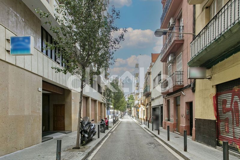 Foto 02e1bbbe-6e06-4386-a838-33832d8253a4. Edifici a Santa Eulàlia Hospitalet de Llobregat (L´)