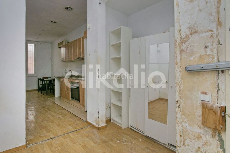 Foto 0bb27c28-8b34-4588-b143-1f5fc2255e4a. Edifici a Santa Eulàlia Hospitalet de Llobregat (L´)