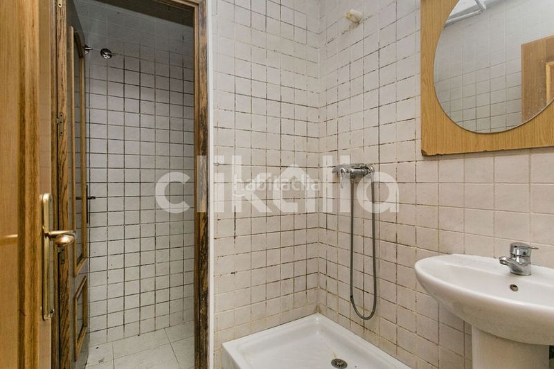 Foto 35f4a94a-fe76-4c52-8abe-03784692ca35. Edifici a Santa Eulàlia Hospitalet de Llobregat (L´)