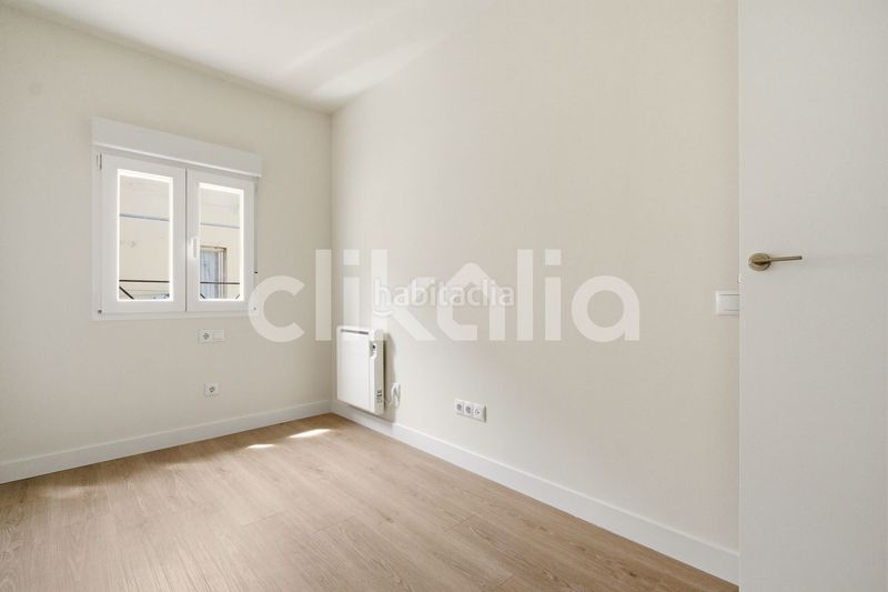 Foto 3fa53a57-7e79-4582-925b-b2e515f37ef8. Piso en Vista Alegre Madrid