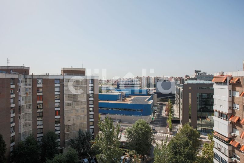 Foto e9b58213-601e-4032-bd11-2e8e04147cda. Pis amb calefacció a Virgen del Cortijo-Manoteras Madrid