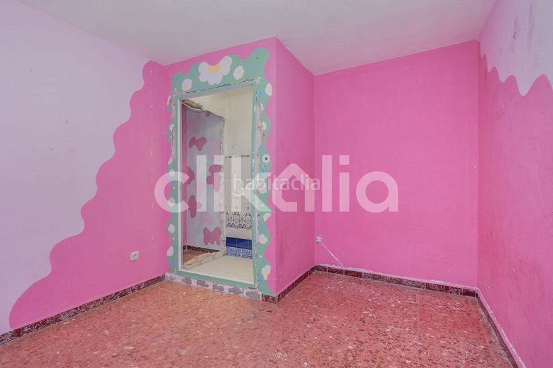 Foto 37f97f1a-fc12-42b7-a0d6-3dde4e3874a6. Casa amb aparcament a Torreblanca Sevilla