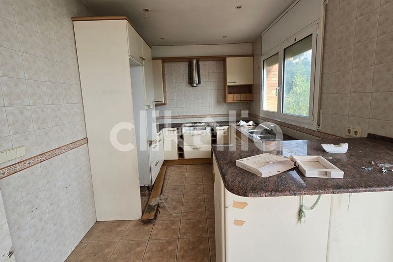 Foto 7b4d1ab1-1ca0-4572-baa9-a1c6915c2c1b. Casa amb calefacció aparcament piscina a Mas Mora-Sant Daniel Tordera