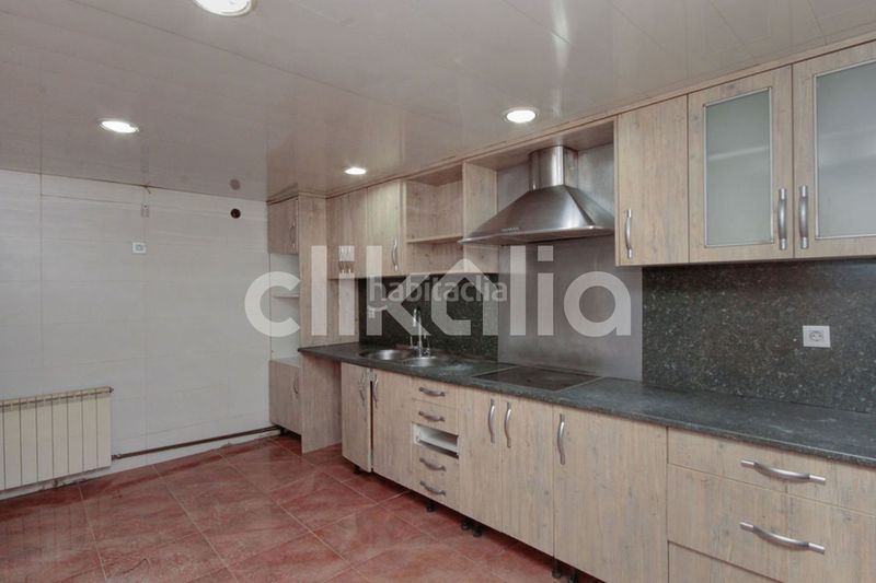 Foto 44ceb35c-0c65-4503-af9a-cb82a2e849b7. Casa adossada a La Plana del Pintor Sabadell