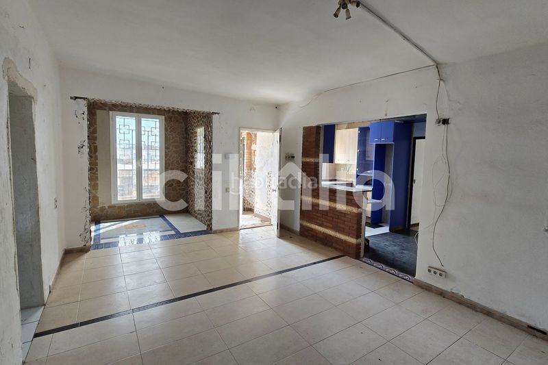 Foto aaf7fb7d-d3af-4f9c-97fe-07d15579b291. Pis a Alcanar