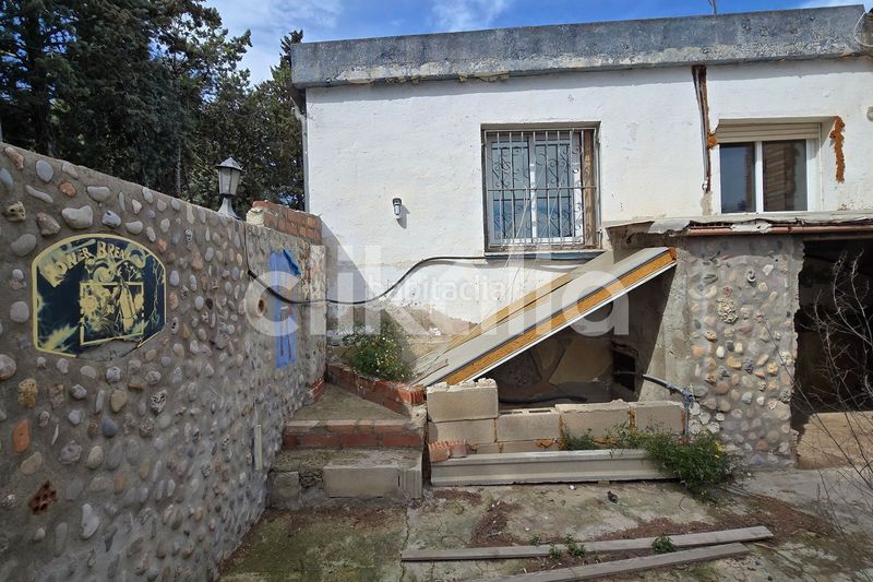 Foto f62c5f00-9373-4526-afd8-3a4f5f997ef5. Pis a Alcanar