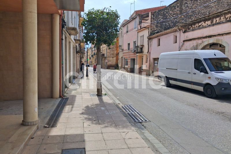 Foto efdbeded-30e4-4d97-8a95-eedf7b046aeb. Pis a Vallmoll