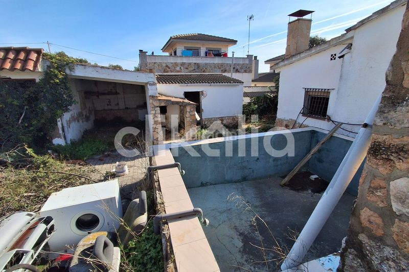 Foto 0aa168dc-2438-4eb0-9596-4a947c1ac476. Casa amb piscina a Montmell (El)