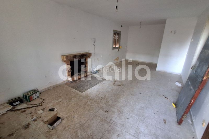 Foto f62b3146-0514-42be-8c0b-2abdf51cb33e. Casa amb piscina a Montmell (El)