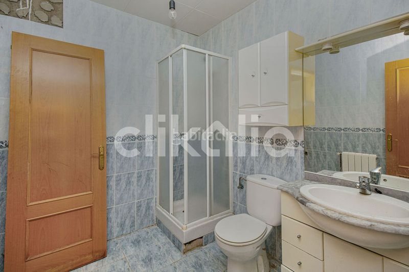 Foto 461d43a7-c810-48e3-8c54-96965f555d2c. Casa amb calefacció aparcament a Aiguaviva Parc Vidreres