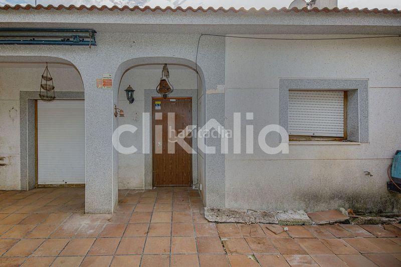 Foto cfaf0176-921d-467a-a056-63b0a76c174e. Casa amb calefacció aparcament a Aiguaviva Parc Vidreres