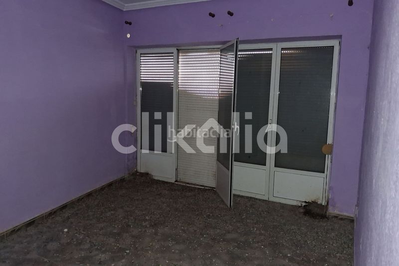 Foto 9acf0bee-989f-459d-8197-f947fa03a501. Pis a Baza