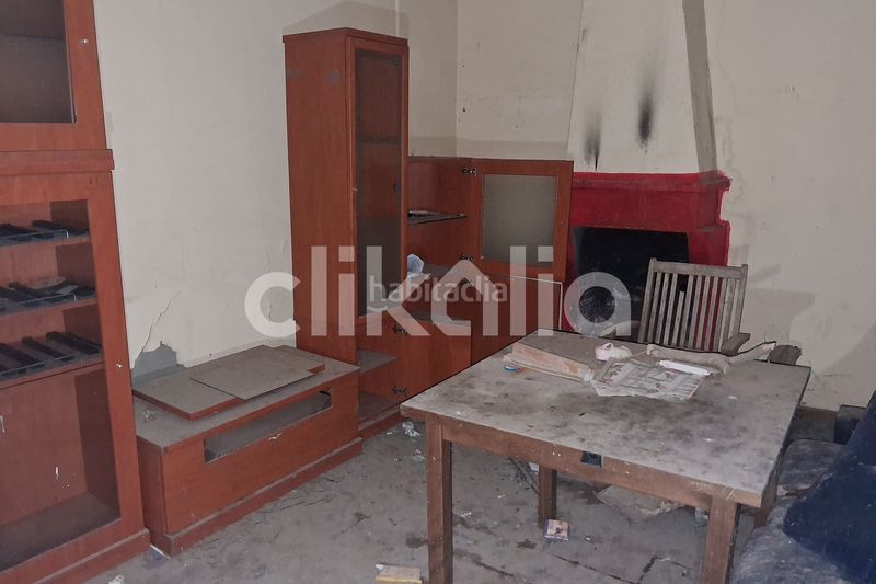 Foto 4a95d501-ae3e-401e-8f25-5f479f65cbc4. Casa amb aparcament a Corbins