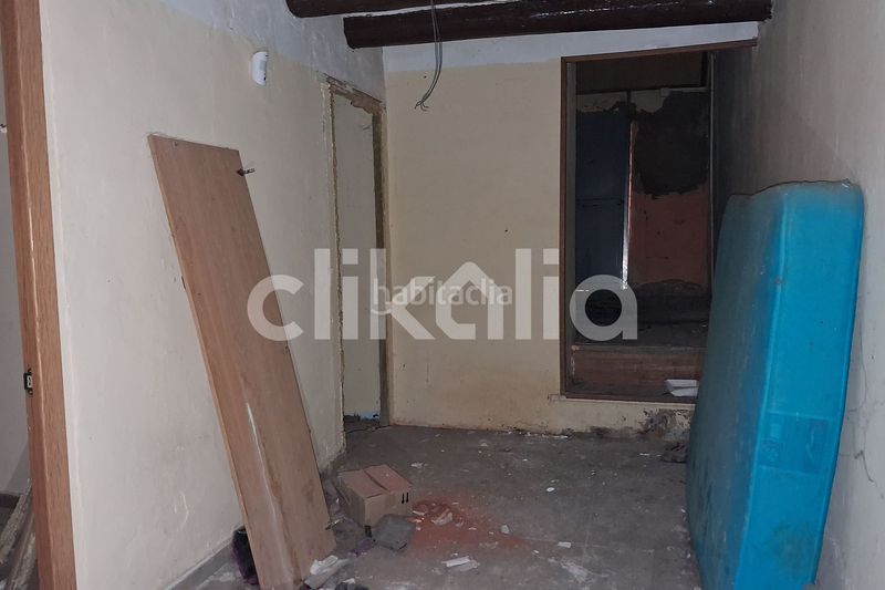 Foto c6148b3b-2f0e-4c7b-bf49-b5df5114a868. Casa amb aparcament a Corbins