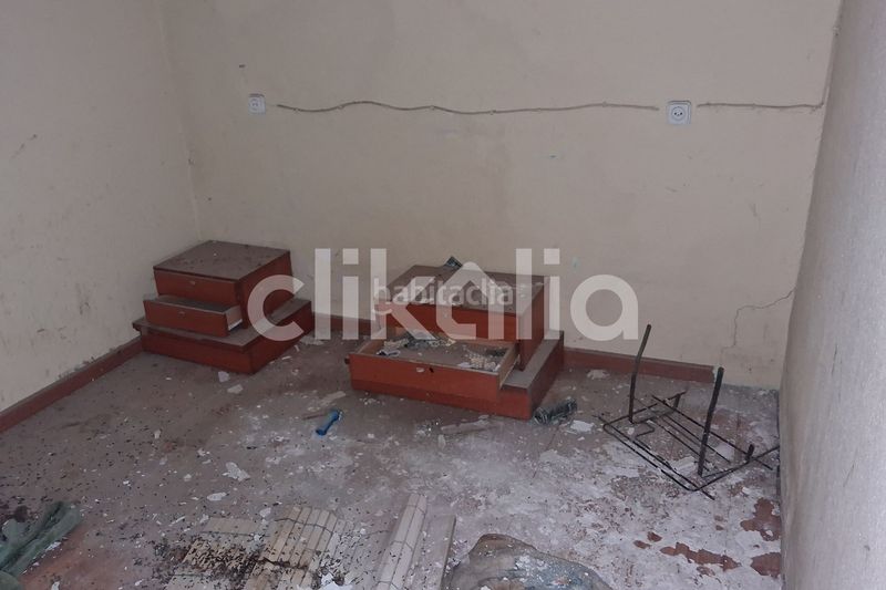 Foto eb3c230e-269e-4981-bacd-6c6f536b8603. Casa amb aparcament a Corbins