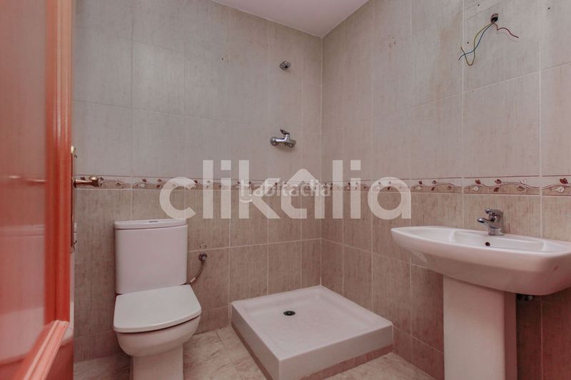 Foto 16990c08-1d5b-4a0e-b7b1-a50a3bd3befc. Pis amb calefacció aparcament a Valls