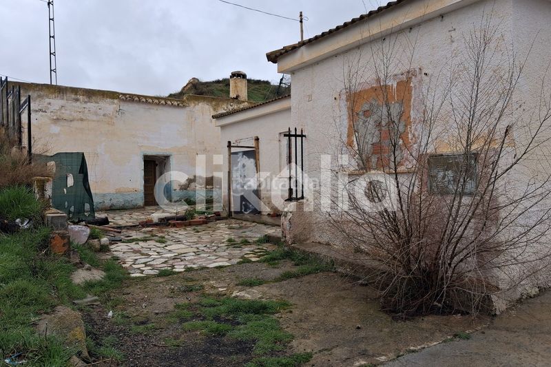 Foto f8da6eb1-9c7d-44b7-9ba0-fdeecb8f9617. Casa a Guadix