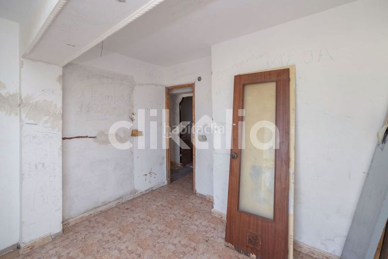 Foto f20231a8-2126-46f0-a479-a5ca1efae206. Pis a Dolores