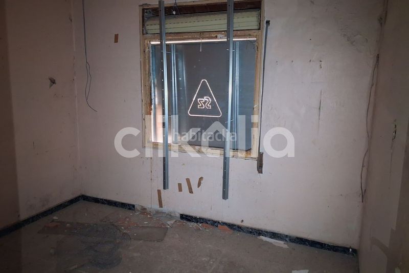 Foto 1de99905-1ff7-42fd-a6a4-71f8be1fcc60. Casa amb aparcament a Can Puiggener Sabadell