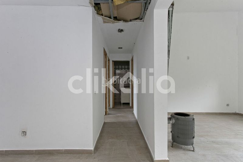 Foto 2dd1a809-456e-4ad5-86f4-4f0bc3711201. Casa a Roca del Vallès (La)